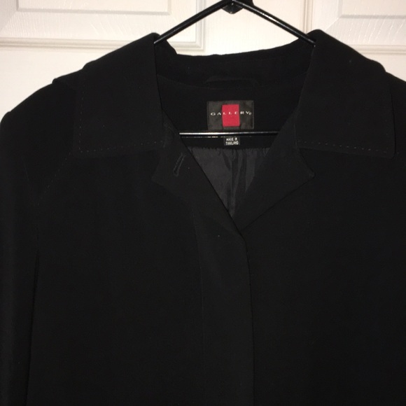 Gallery Hooded Coat - Picture 2 of 8